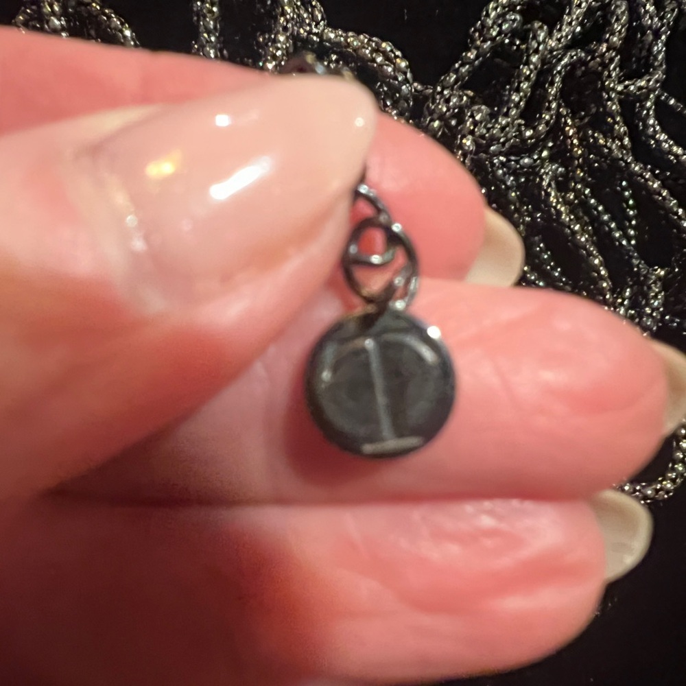 Elegant Silver/Pewter Statement Necklace - Picture 4 of 4